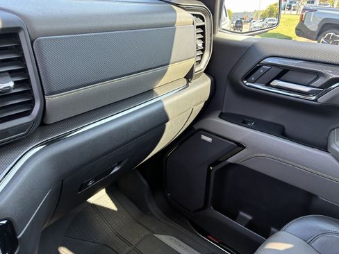 Used 2023 Chevrolet Silverado 1500 ZR2 w/ Technology Package AWD/4WD image 38
