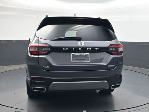 New 2026 Honda Pilot Touring image 5