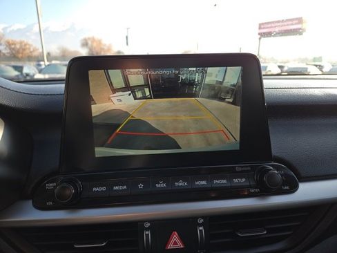 Used 2020 Kia Forte LXS image 17