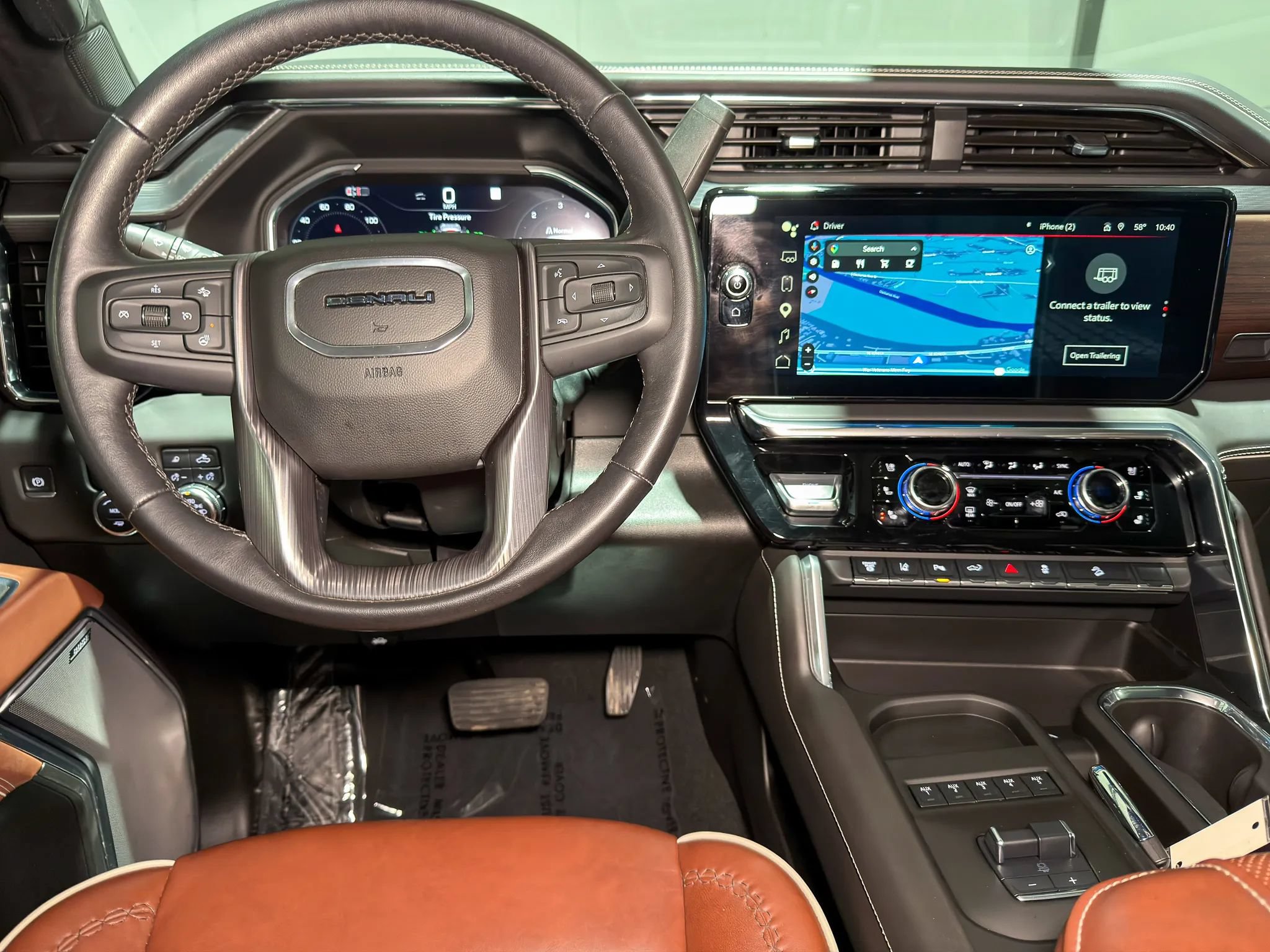 Used 2025 GMC Sierra 3500 Denali Ultimate AWD/4WD image 16