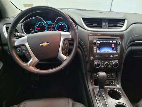 Used 2017 Chevrolet Traverse Premier FWD image 22