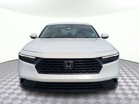 Used 2023 Honda Accord LX image 7