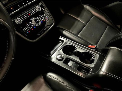 Used 2022 Lincoln Corsair Standard w/ Equipment Group 101A image 16