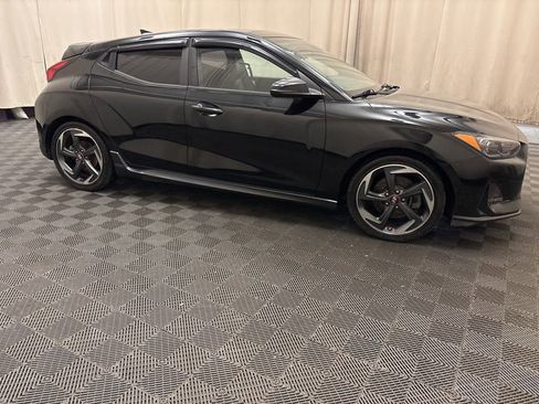 Used 2019 Hyundai Veloster Turbo image 4