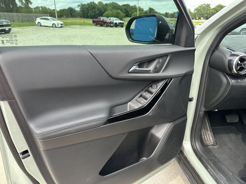 Used 2026 Chevrolet Equinox LT w/ Midnight Edition FWD image 10