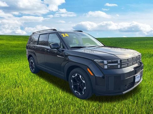 Used 2024 Hyundai Santa Fe SEL image 3