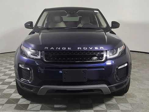 Used 2019 Land Rover Range Rover Evoque SE image 2