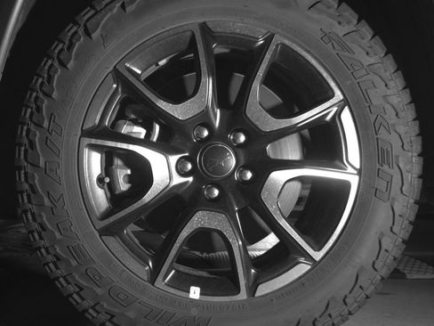 Used 2025 Jeep Compass Trailhawk AWD/4WD image 12