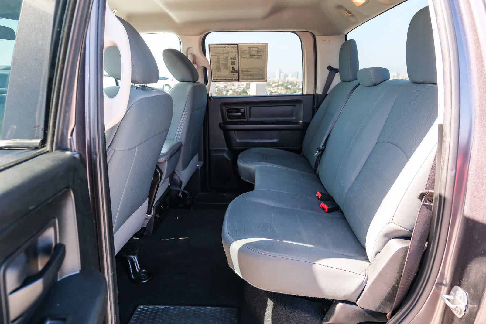 Used 2018 RAM 1500 Express w/ Express Value Package RWD image 21