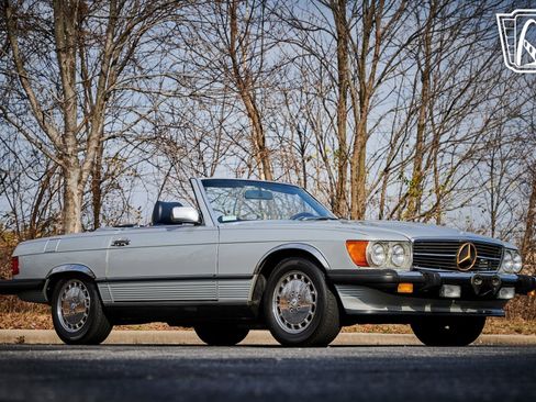 Used 1988 Mercedes-Benz 560 SL image 22
