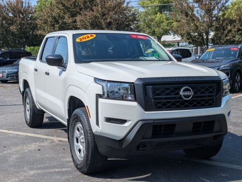 Certified 2024 Nissan Frontier S w/ Technology Package image 3