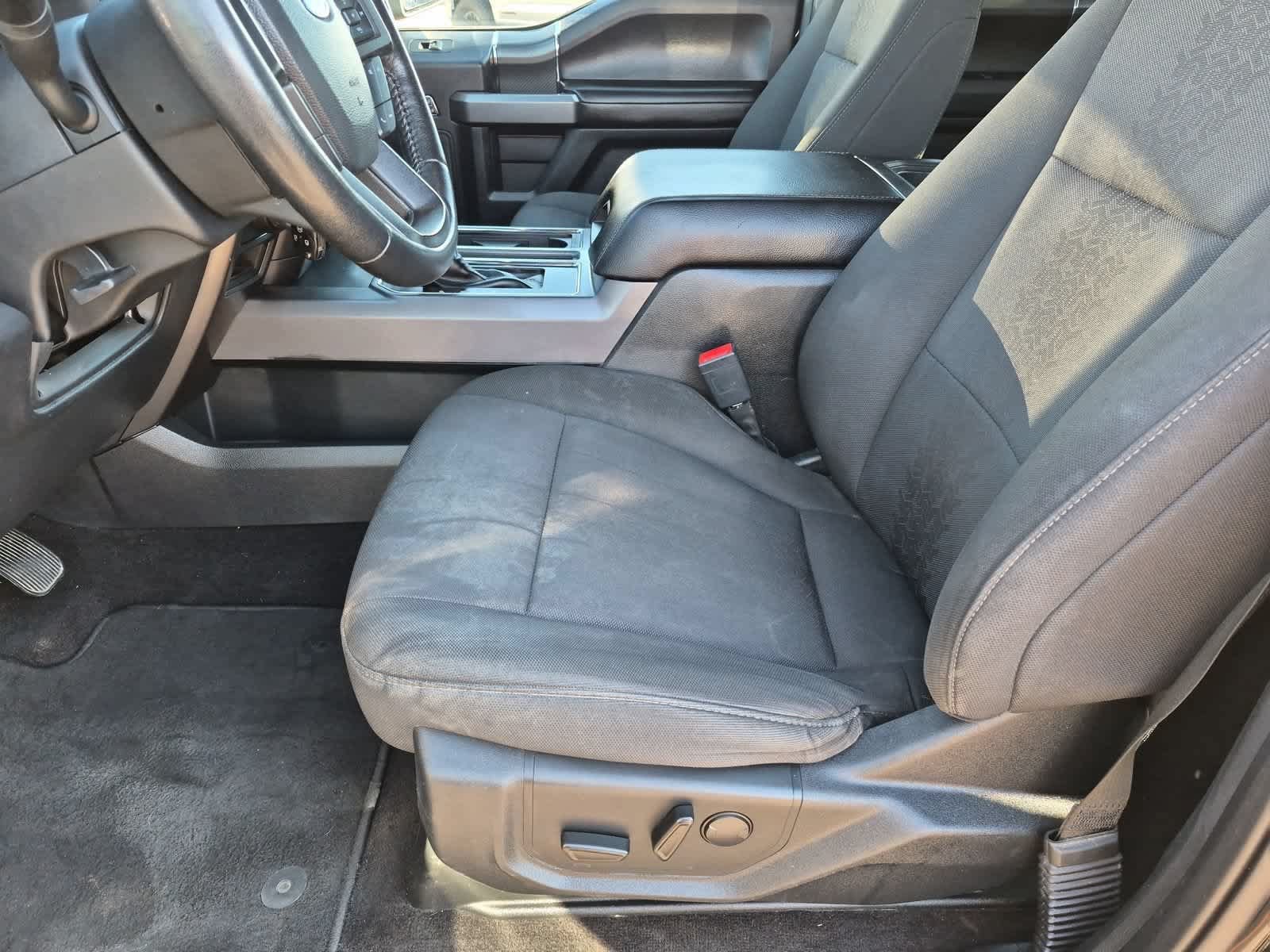Used 2019 Ford F150 XLT w/ Equipment Group 302A Luxury AWD/4WD image 16