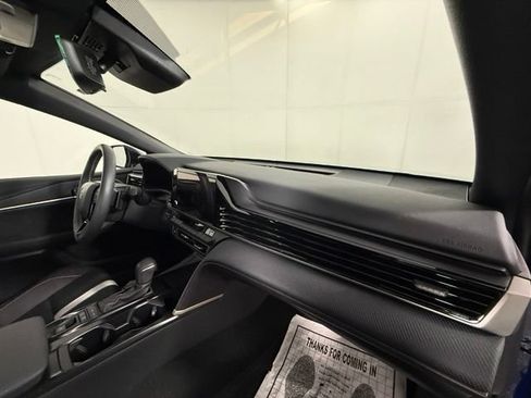 Used 2025 Toyota Camry SE FWD image 26