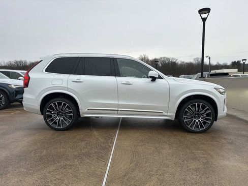 New 2026 Volvo XC90 B6 Plus w/ Protection Package image 8
