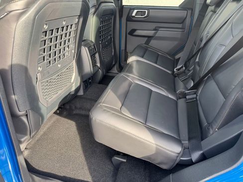 New 2025 Ford Bronco Badlands image 15