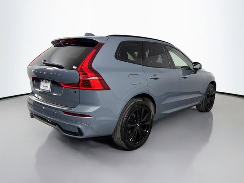 Used 2023 Volvo XC60 B5 Plus w/ Climate Package AWD/4WD image 6