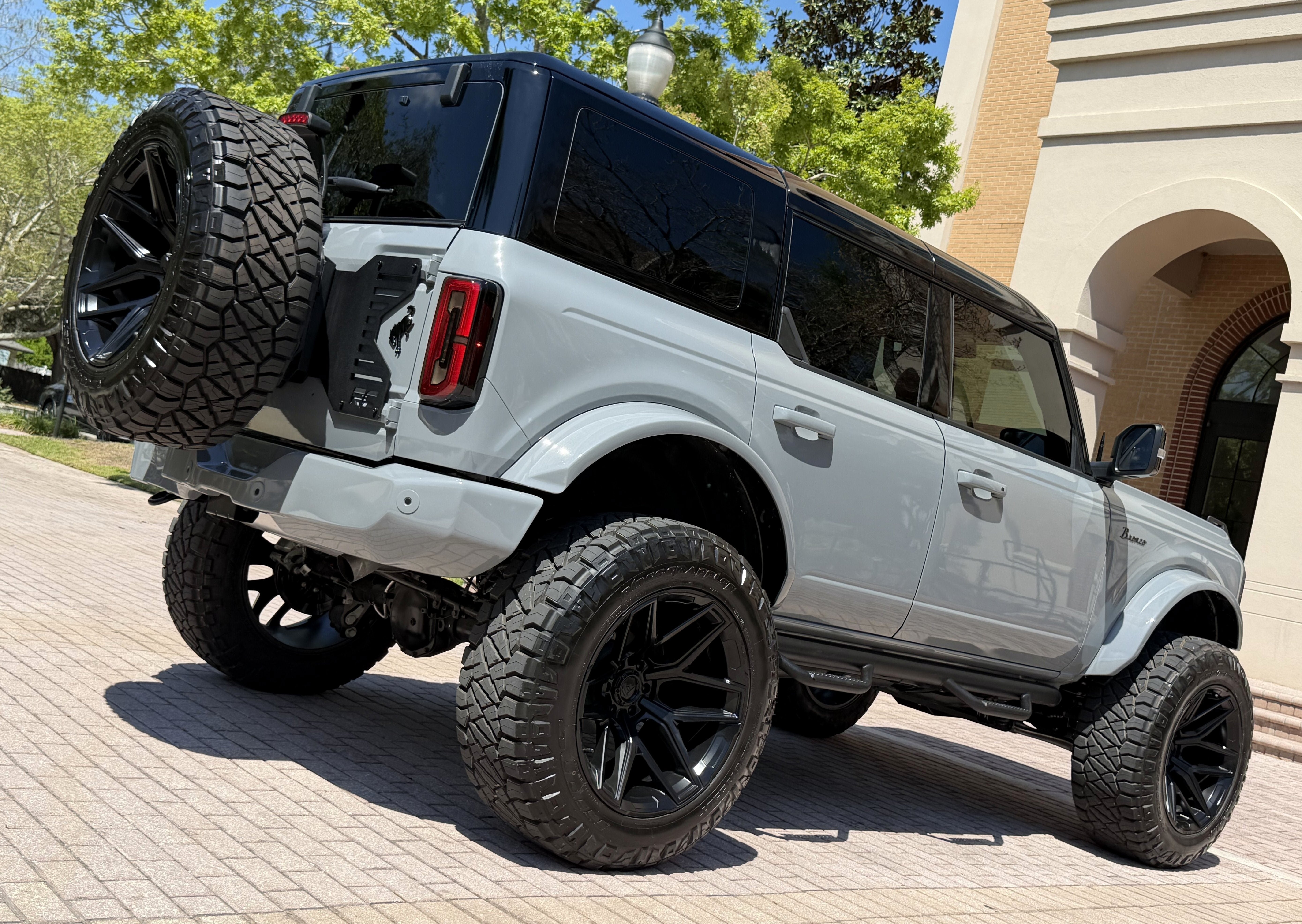 Used 2026 Ford Bronco Outer Banks AWD/4WD image 9