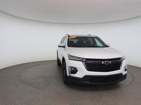 Used 2023 Chevrolet Traverse LT FWD image 30