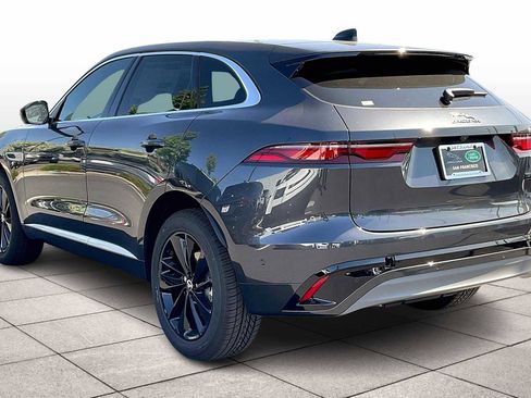New 2026 Jaguar F-PACE R-Dynamic S image 3