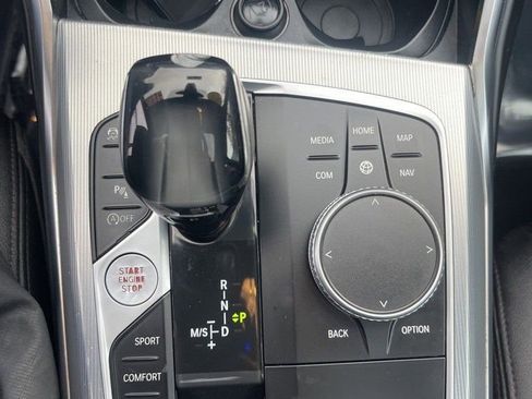 Used 2021 BMW 330i xDrive Sedan w/ Convenience Package image 18