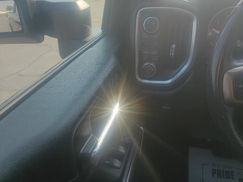 Used 2021 Chevrolet Silverado 2500 High Country w/ Technology Package AWD/4WD image 19