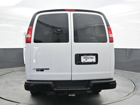 Used 2024 Chevrolet Express 3500 LS RWD image 45