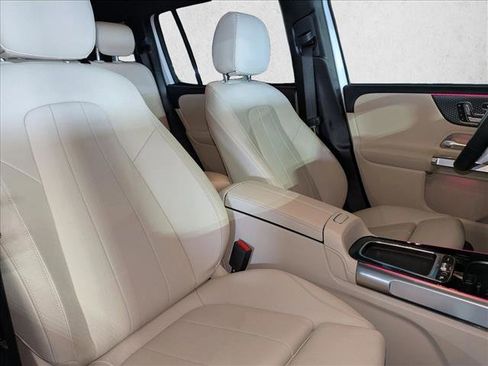 Certified 2025 Mercedes-Benz GLB 250 image 22