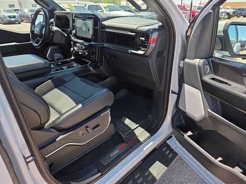 Used 2025 Ford F150 Raptor AWD/4WD image 11