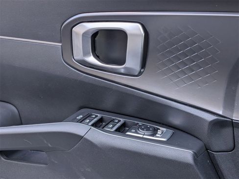 Used 2024 Kia Sorento S image 14