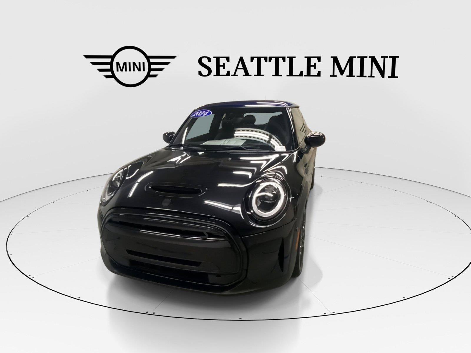 Used 2024 MINI Cooper SE FWD image 4