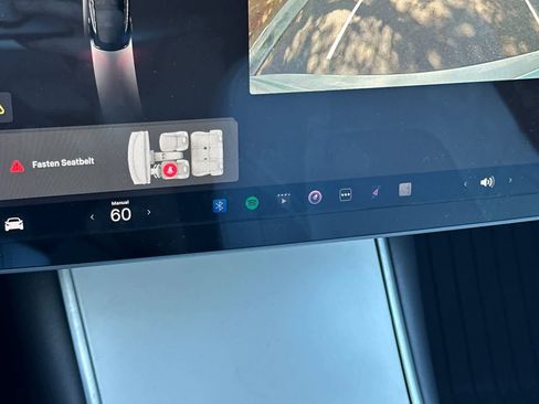 Used 2018 Tesla Model 3 Long Range image 21