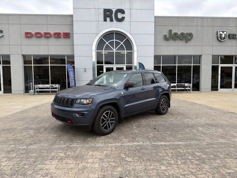 Used 2020 Jeep Grand Cherokee Trailhawk AWD/4WD image 4