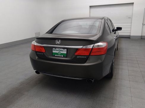Used 2015 Honda Accord Sport image 7