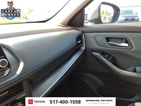 Used 2023 Nissan Rogue SV FWD image 22