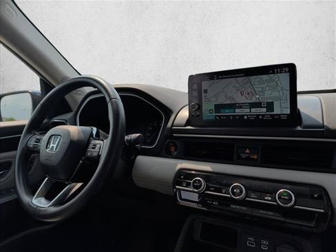Used 2024 Honda Pilot Touring image 26