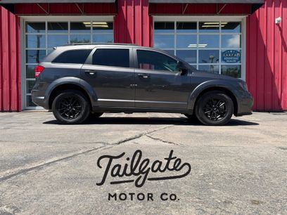 Used 2020 Dodge Journey SE w/ Blacktop Package