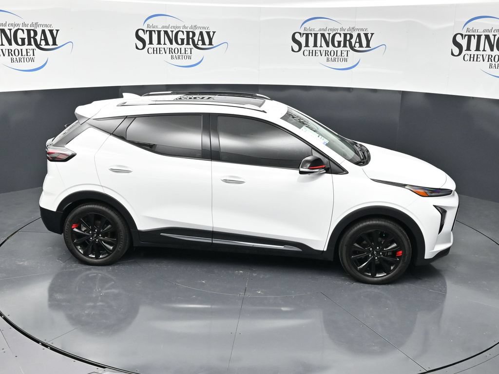 Used 2023 Chevrolet Bolt EUV Premier w/ Sun & Sound Package FWD image 27