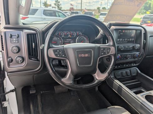 Used 2016 GMC Sierra 2500 SLT w/ All-Terrain HD Package AWD/4WD image 13