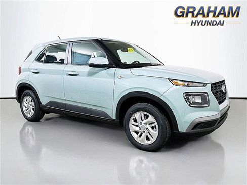 New 2026 Hyundai Venue SE image 1