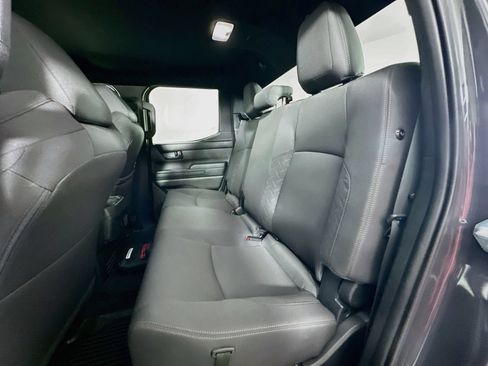 Certified 2025 Toyota Tacoma SR5 AWD/4WD image 23