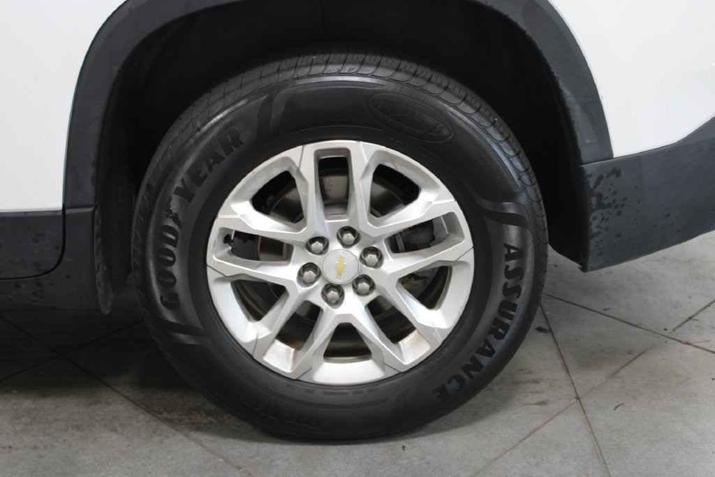 Used 2018 Chevrolet Traverse LT FWD image 57