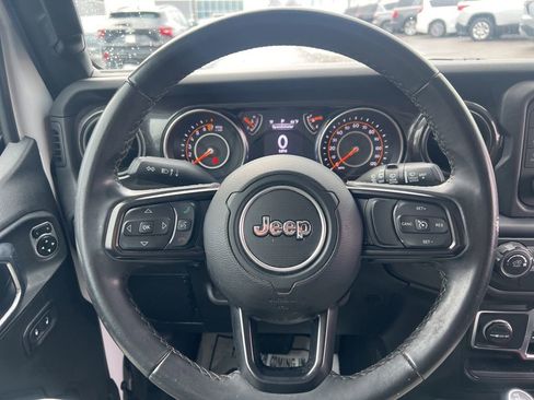 Used 2019 Jeep Wrangler Unlimited Sport image 16