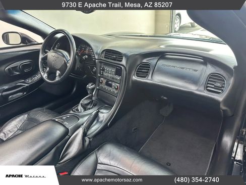 Used 2004 Chevrolet Corvette Convertible w/ Preferred Equipment Group image 17