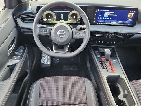 New 2026 Nissan Kicks SR image 5