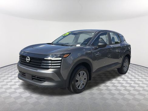 Used 2025 Nissan Kicks S FWD image 3