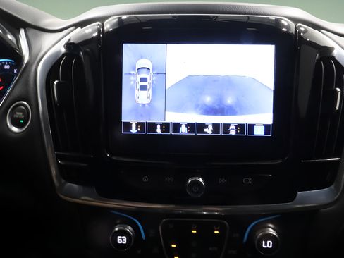 Used 2022 Chevrolet Traverse RS w/ LPO, Floor Liner Package AWD/4WD image 22