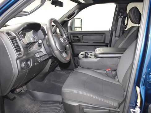 Used 2024 RAM 3500 Tradesman w/ Chrome Appearance Group AWD/4WD image 24