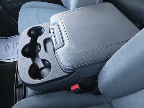 Used 2018 RAM 2500 Tradesman w/ Chrome Appearance Group image 65