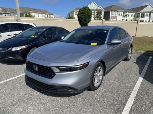 Used 2023 Honda Accord LX image 13