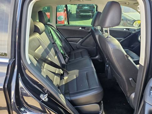 Used 2017 Volkswagen Tiguan Wolfsburg Edition AWD/4WD image 27